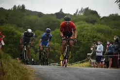 Photo de Geoffrey Millour sur son vélo grâce aux encouragements de Morphologics